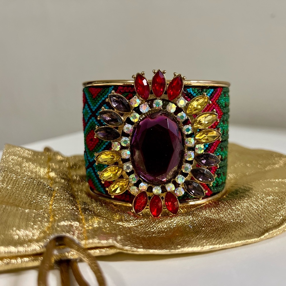 Boutique Gold Cuff Bracelet Nwot